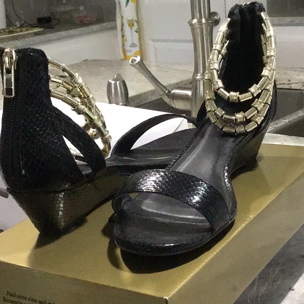 Dress sandals